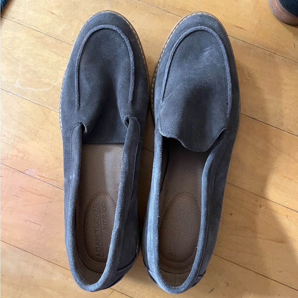 Comfy Gray Suede Work Flats